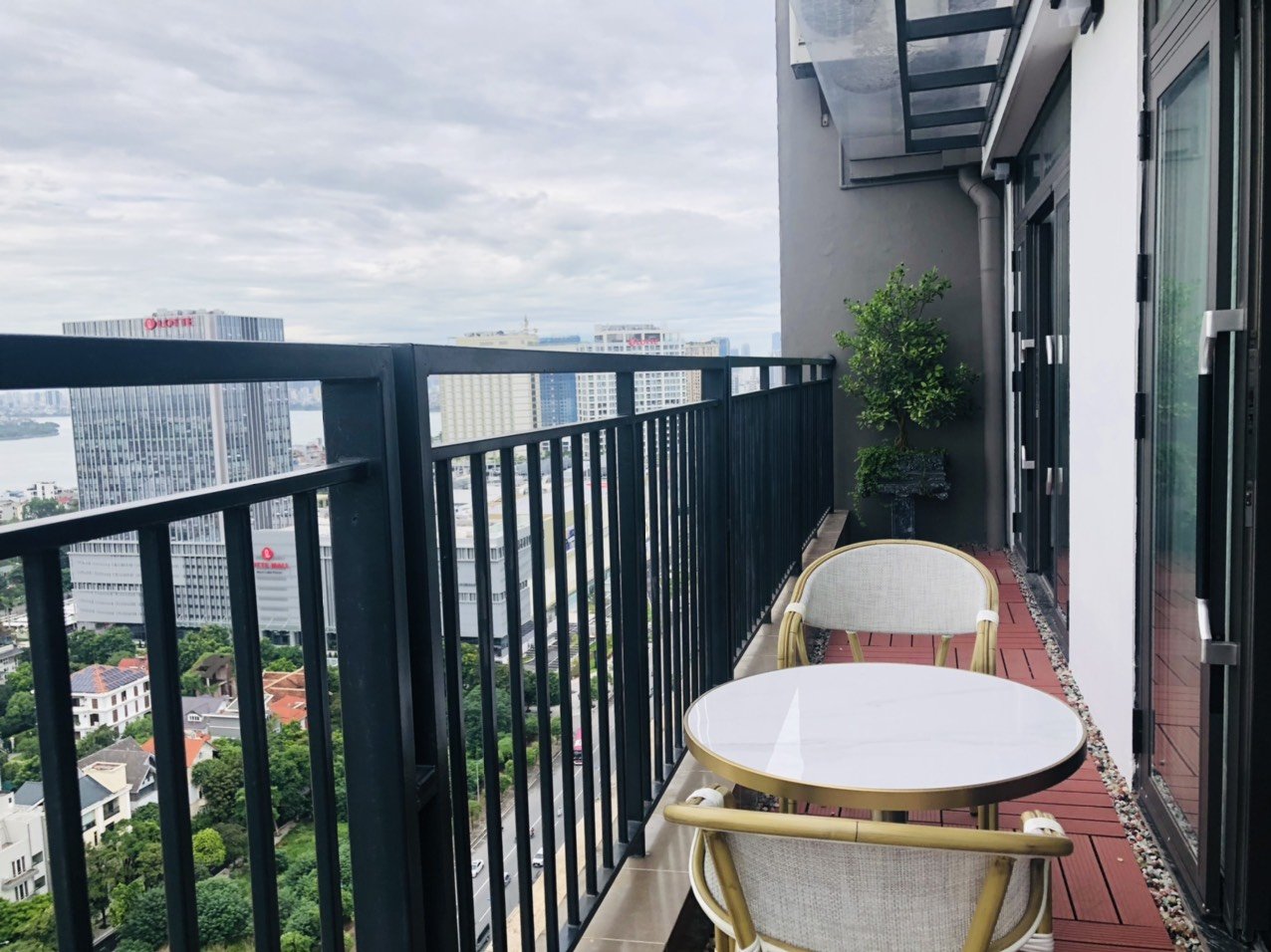 Chính Chủ bán căn Penthouse view Hồ Tây tòa Udic Westlake, Tây Hồ 3