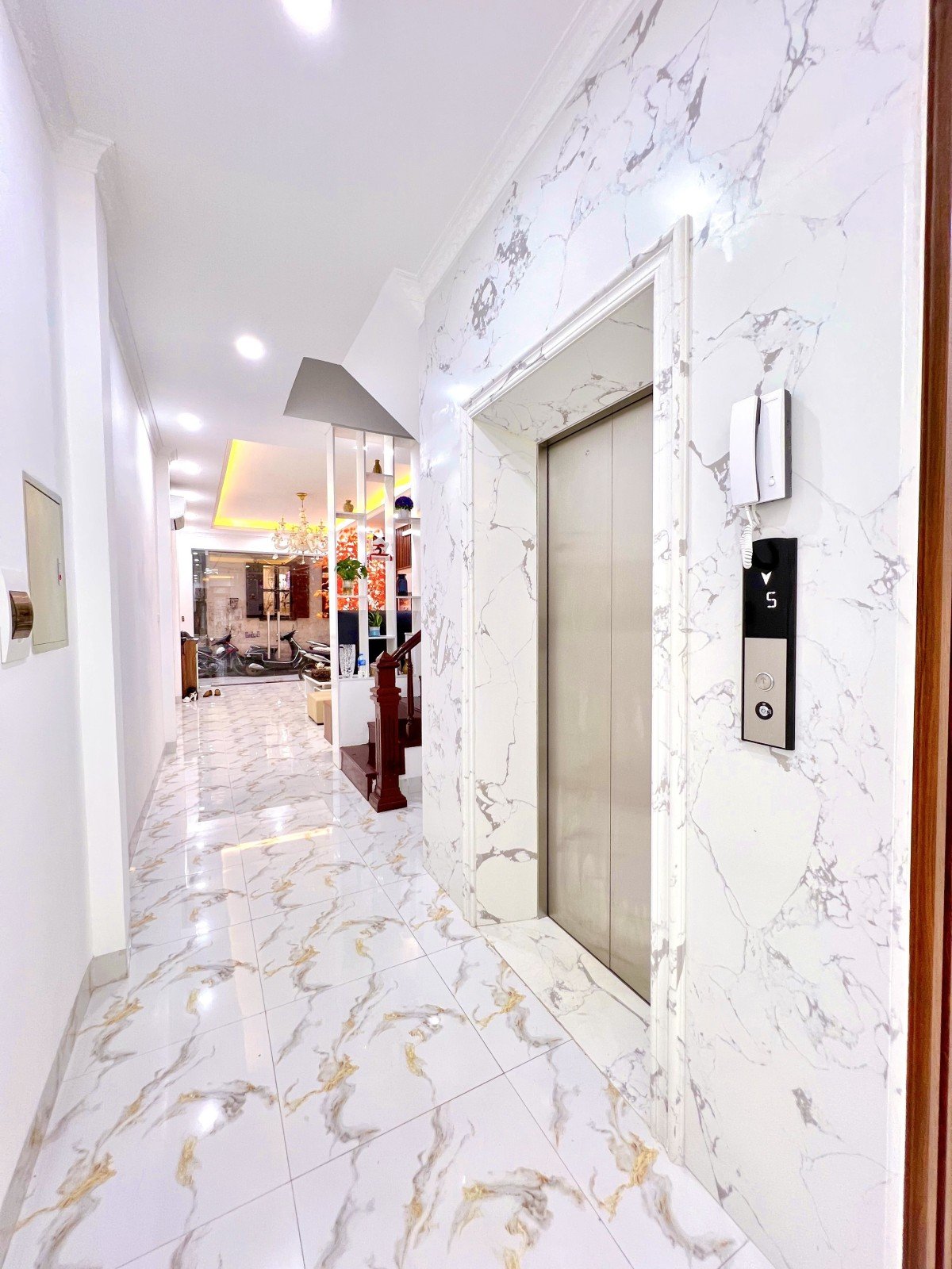 Cần bán Nhà mặt tiền đường Láng Hạ, Phường Láng Hạ, Diện tích 70m², Giá 17500 Triệu 2
