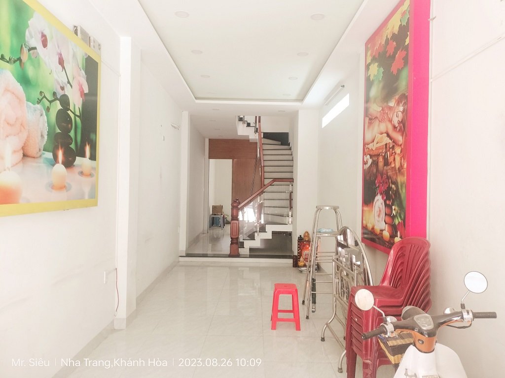Cho thuê Nhà mặt tiền đường Nguyễn Thị Minh Khai, Phường Phước Hòa, Diện tích 35m², Giá Thương lượng 2