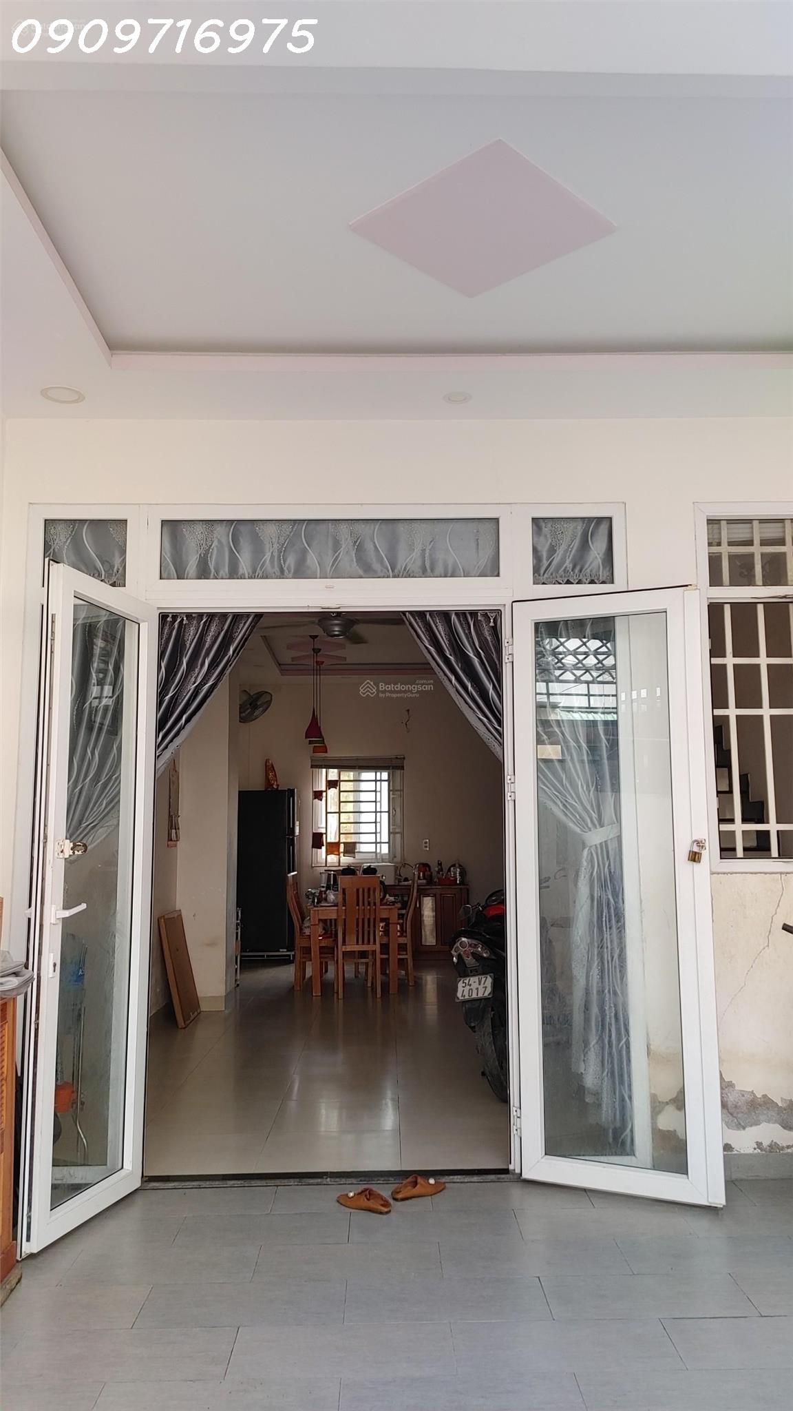 Cho thuê nhà 3PN + full nội thất - đường Võ Văn Hát, Phường Long Trường, Quận 9 2