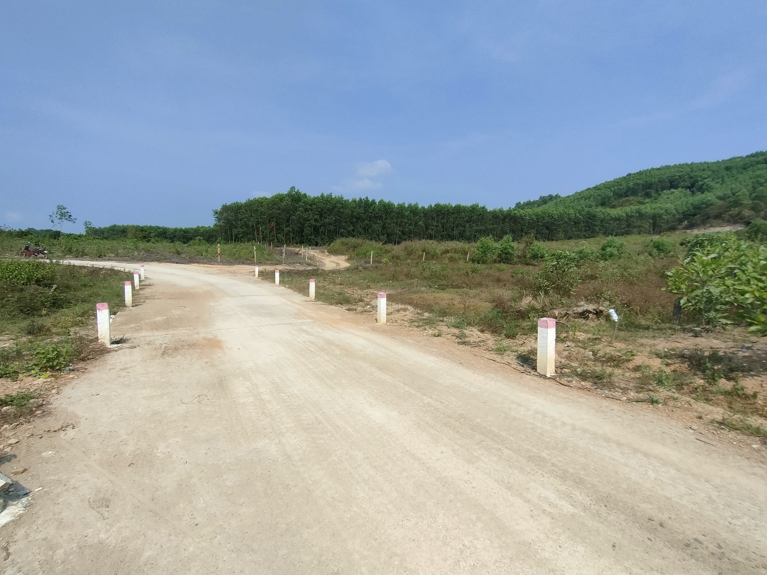 Bán đất làm vườn Diên Đồng giá rẻ mặt đường bê tông liên thôn 3