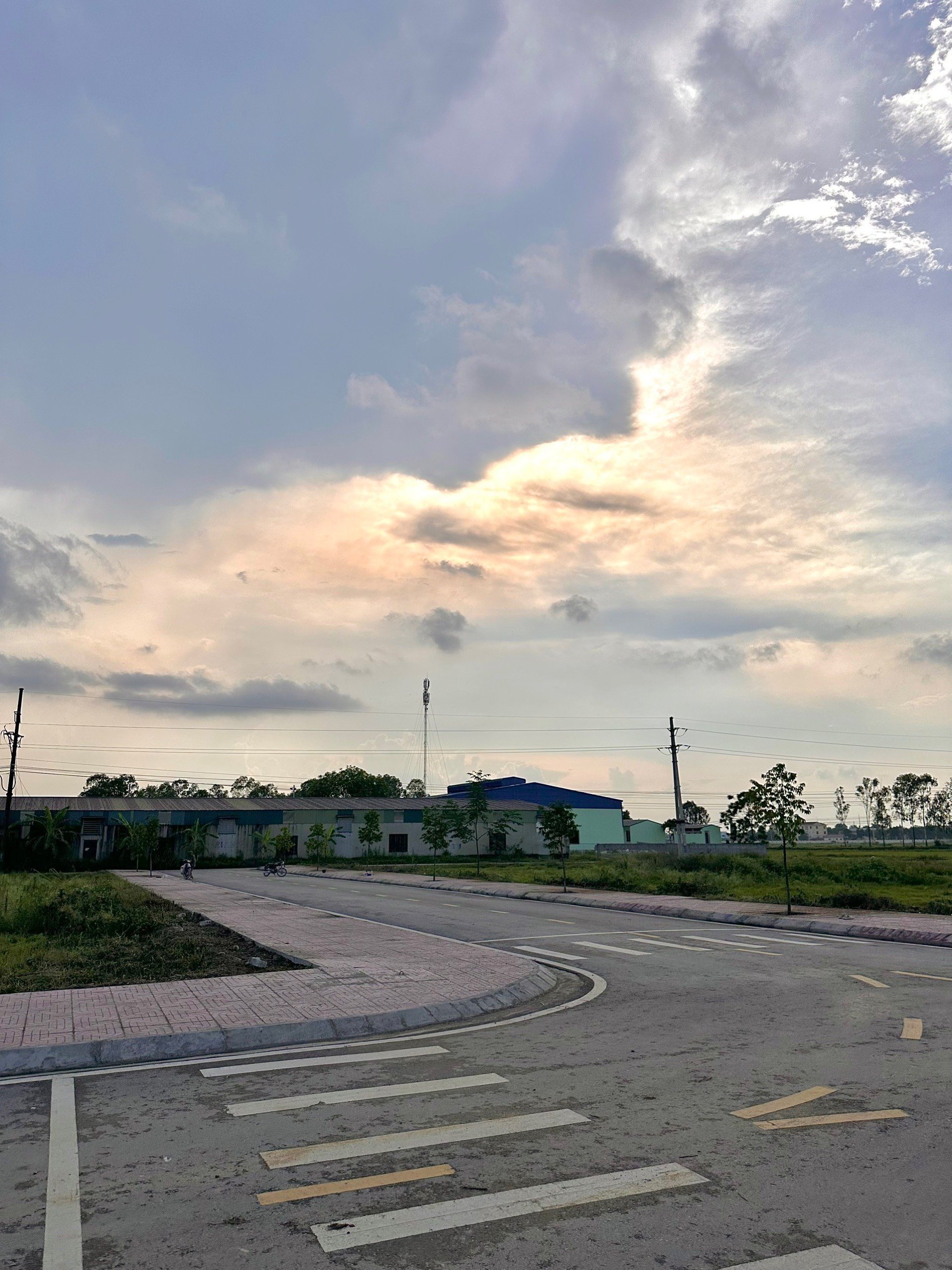 Cần bán Đất đường Quốc lộ 1A, Xã Quảng Phong, Diện tích 160m², Giá 8 Triệu/m²