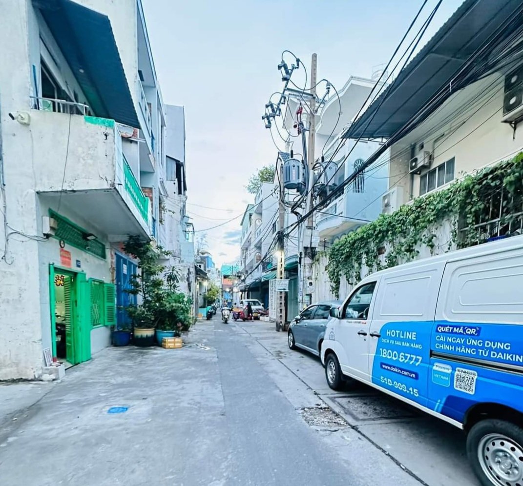 Hẻm xe hơi giáp Quận 10, 77m² (4*18m) Nhà DTSD: 150m², 4.9 tỷ