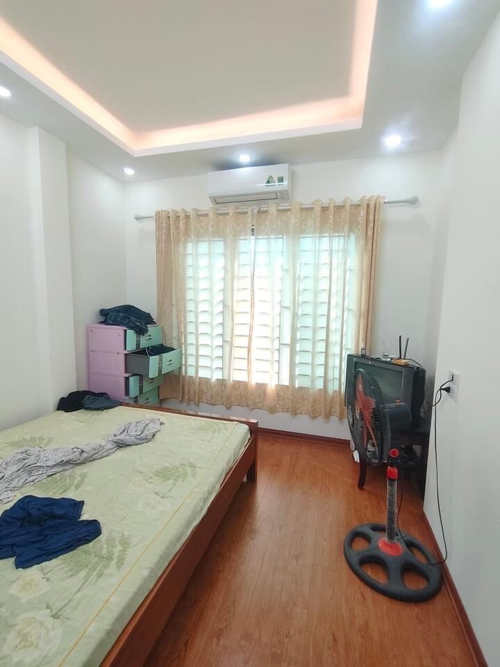 Nhà đẹp ở ngay! Lô góc Vũ Tông Phan, vị trí đẹp, gần phố, ngõ 3m, 32m2, 5T, giá 3.5 tỷ thương lượng 3