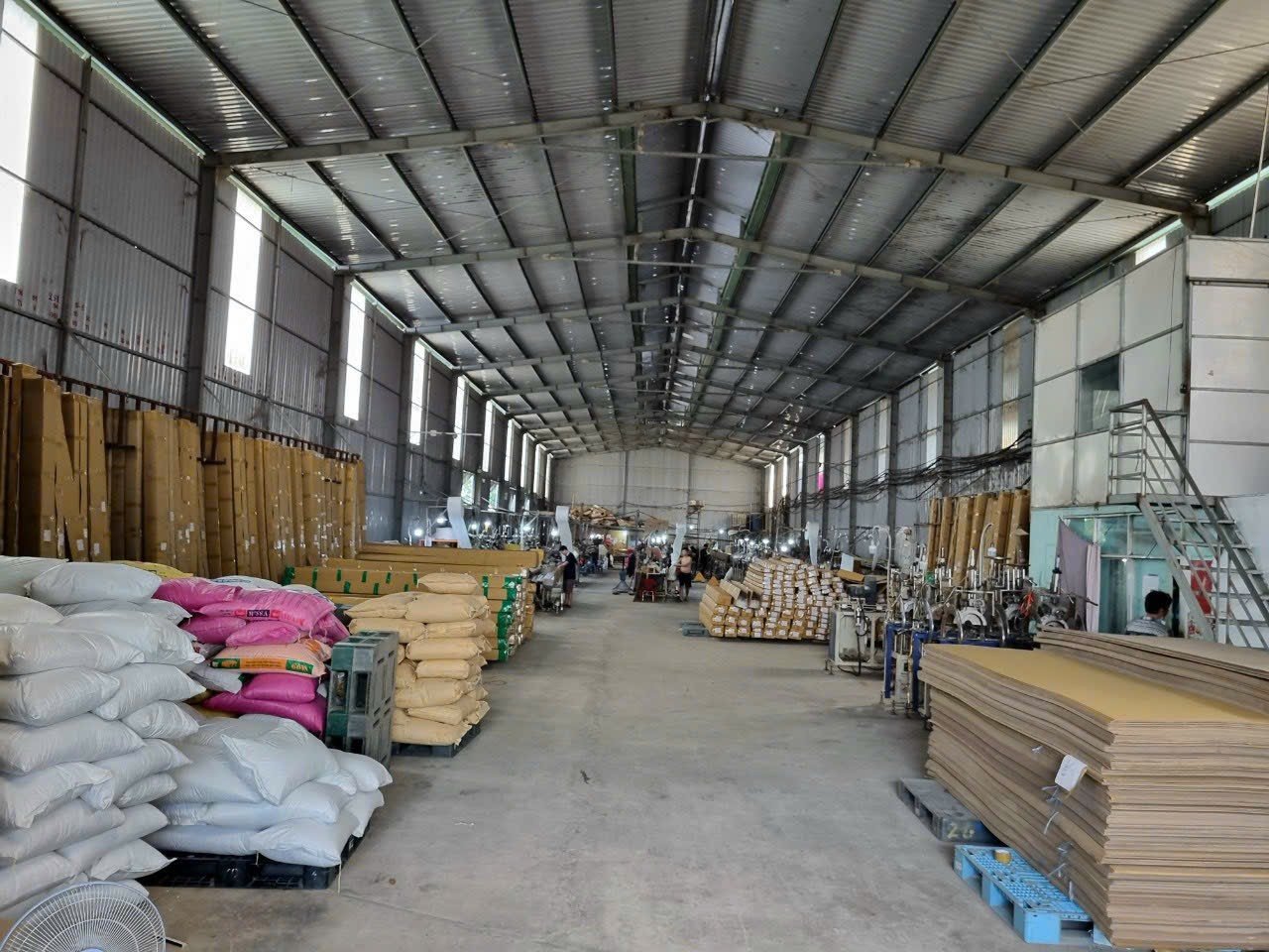 BDS HVL Cho thuê xưởng/kho 1200 m² Tăng Nhơn Phú, P. Phước long B, Q9 3