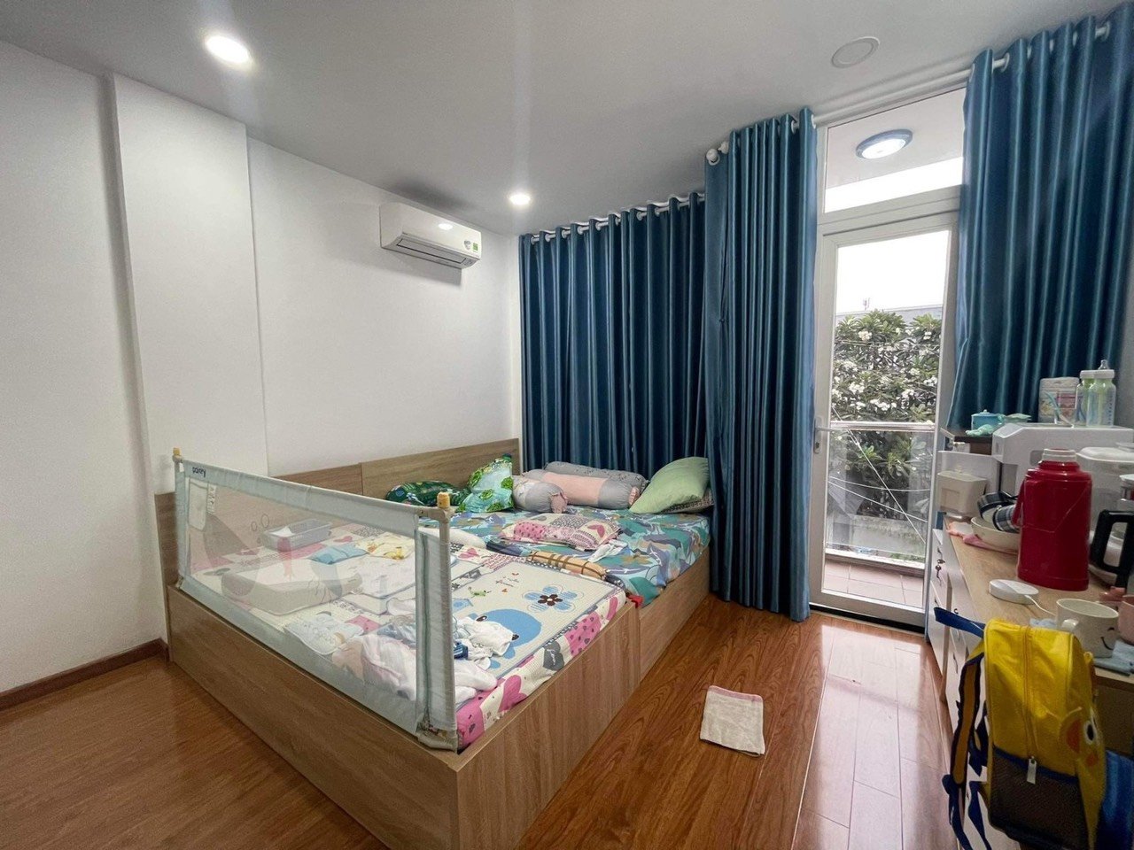 Nhà đẹp 4 tầng, 80m2, Kha Vạn Cân, p. Linh Tây. Chỉ 4.x tỷ 3