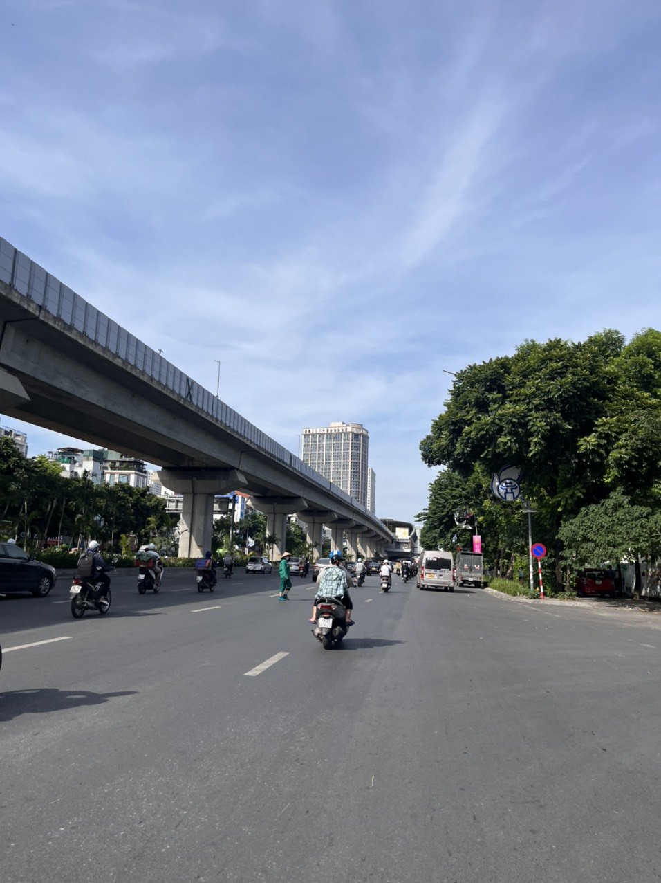 Bán nhà mặt phố Nguyễn Trãi chỉ 9 tỷ 9 1