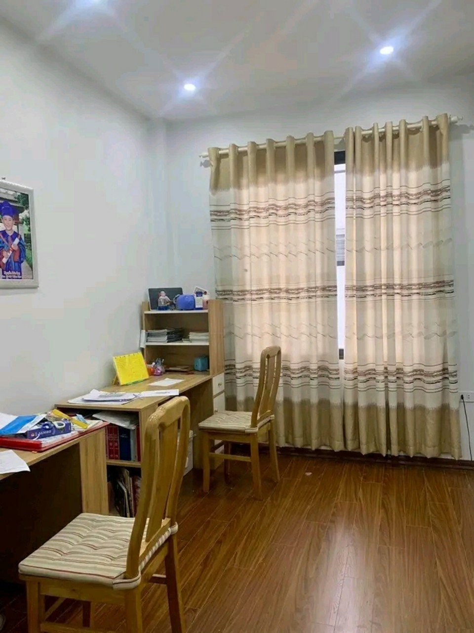 Bán nhà trong ngõ Chùa Hà. Cầu giấy. 64m2giá 7 tỷ. 5 tầng .cách đương lớn 20m. 1