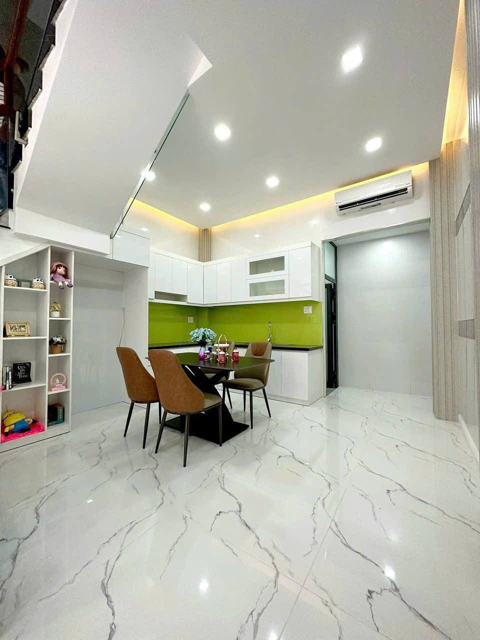 Bán nhà Gò Vấp dưới 5tỷ, 60m2. ngang 5m5, 3 lầu gần Sân Bay Tân Sơn Nhất 3