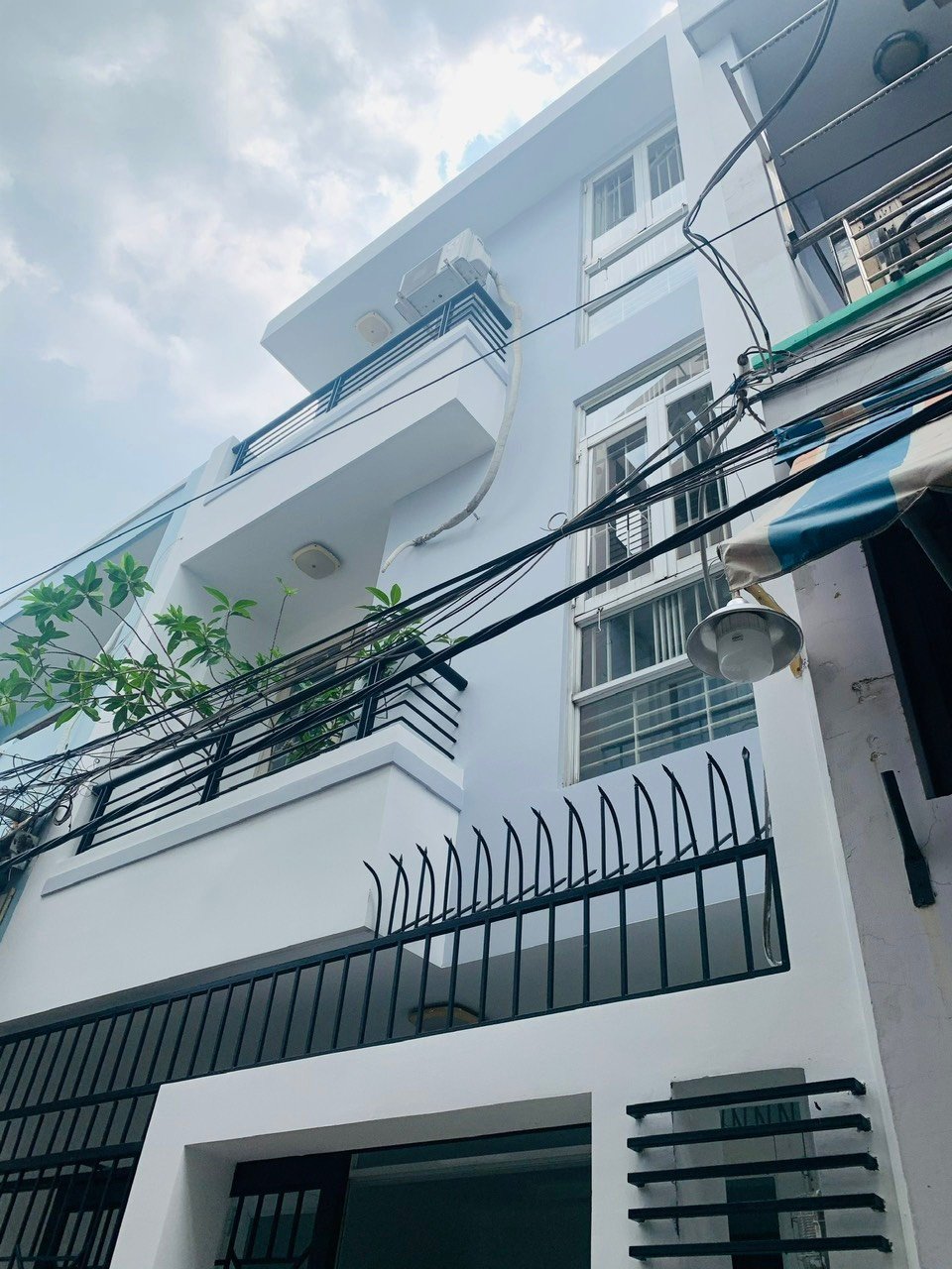 Cần bán Nhà mặt tiền đường Hồ Bá Phấn, Phường Phú Hữu, Diện tích 46m², Giá Thương lượng