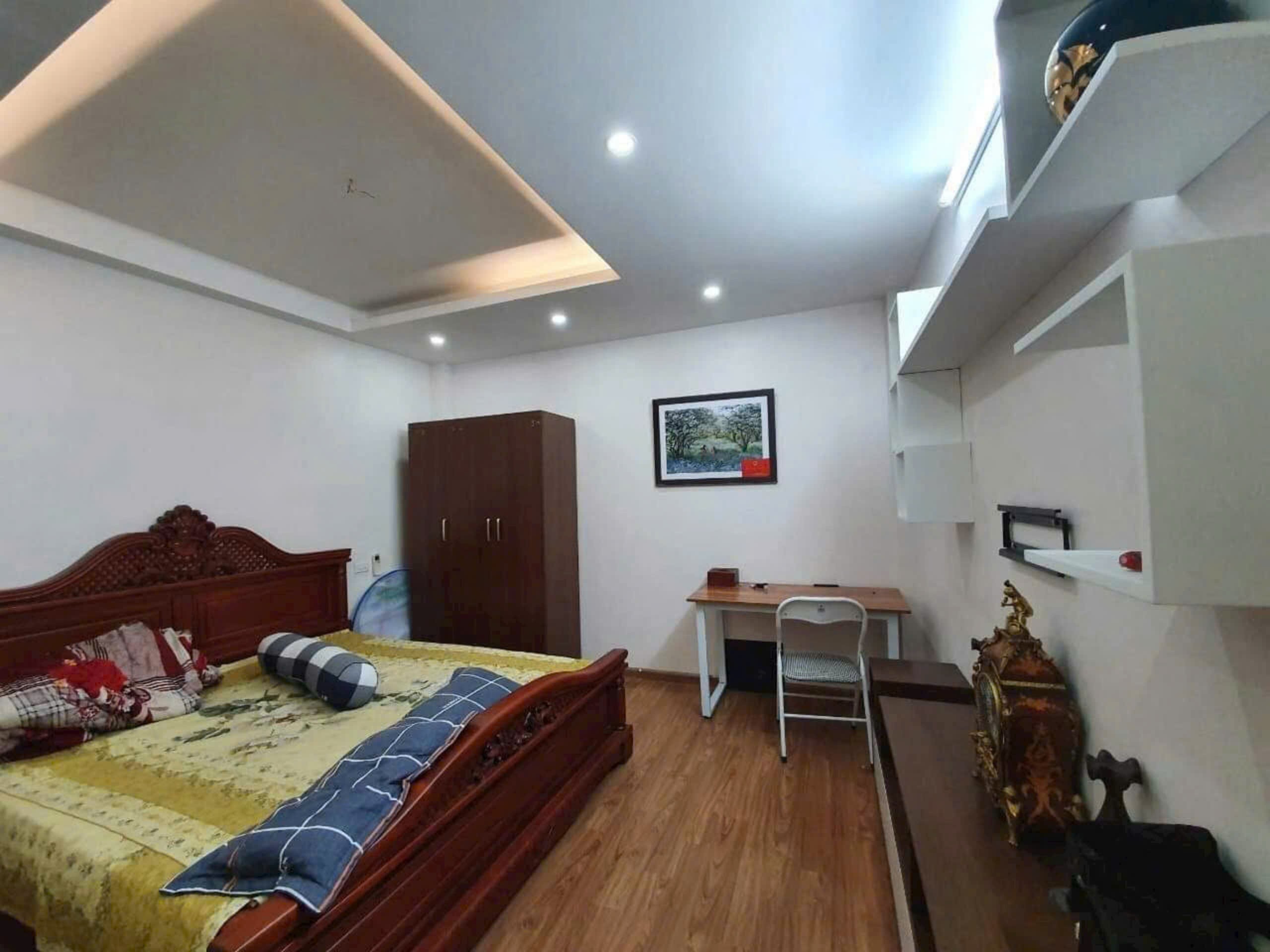 Cho thuê nhà ngõ ô tô Nguyễn Khang - Cầu Giấy 50m x 4T giá 18tr, CHDV, homestay 3