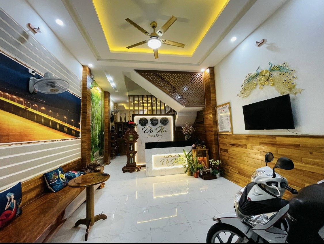 Cần bán Homestay - Khách Sạn đường Diên Hồng, Phường Ngô Mây, Diện tích 114m², Giá 13 Tỷ 2