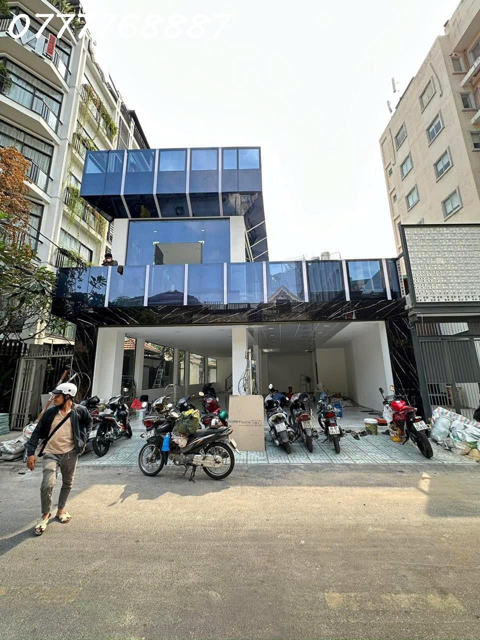 Bán Nhà Góc 2MT Thạch Thị Thanh - Quận 1 Ngang 9,5m