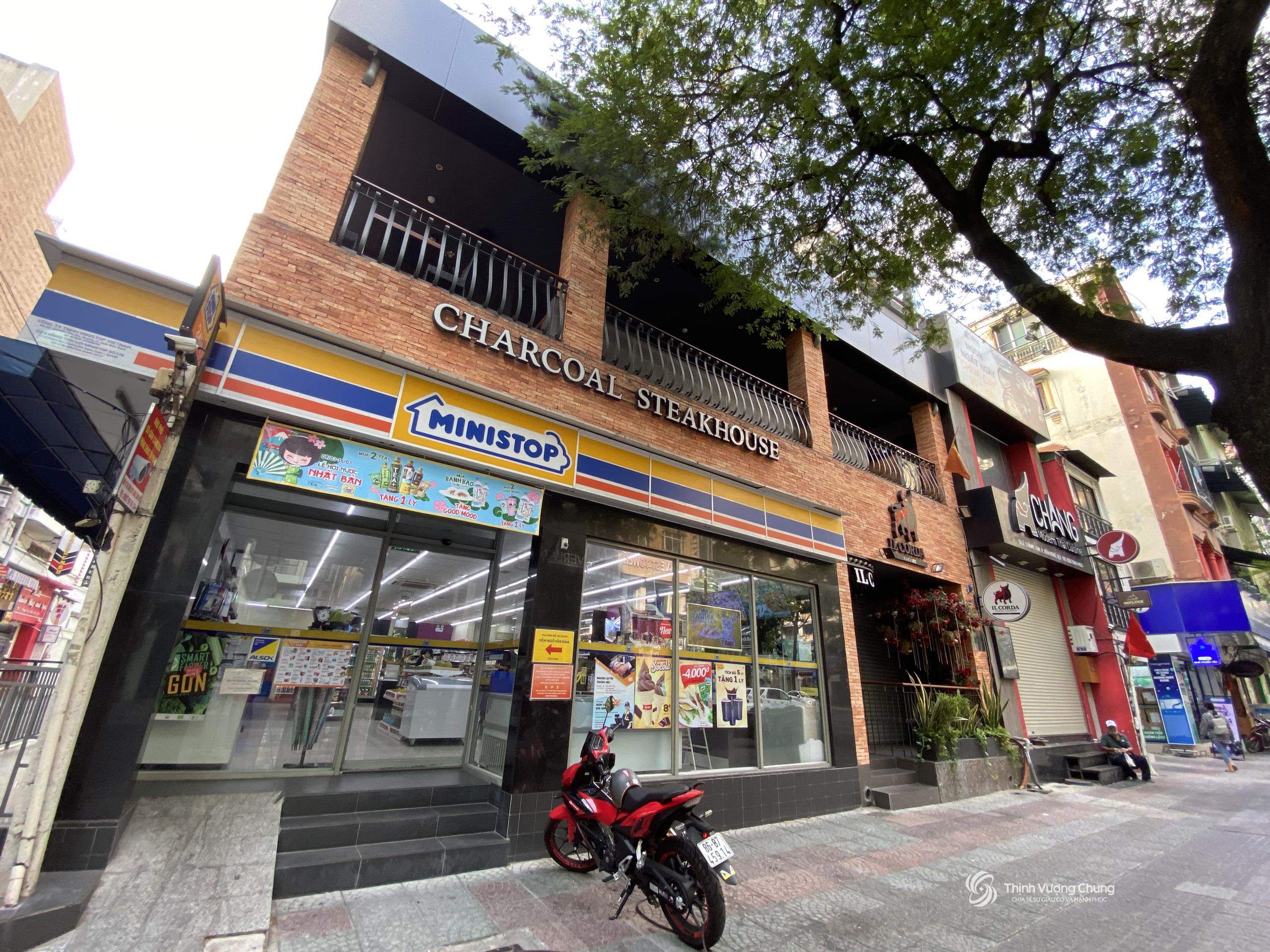 BÁN NHÀ 2 MẶT TIỀN TRUNG TÂM QUẬN 1 – LÊ THÁNH TÔN GÓC NGÔ VĂN NĂM