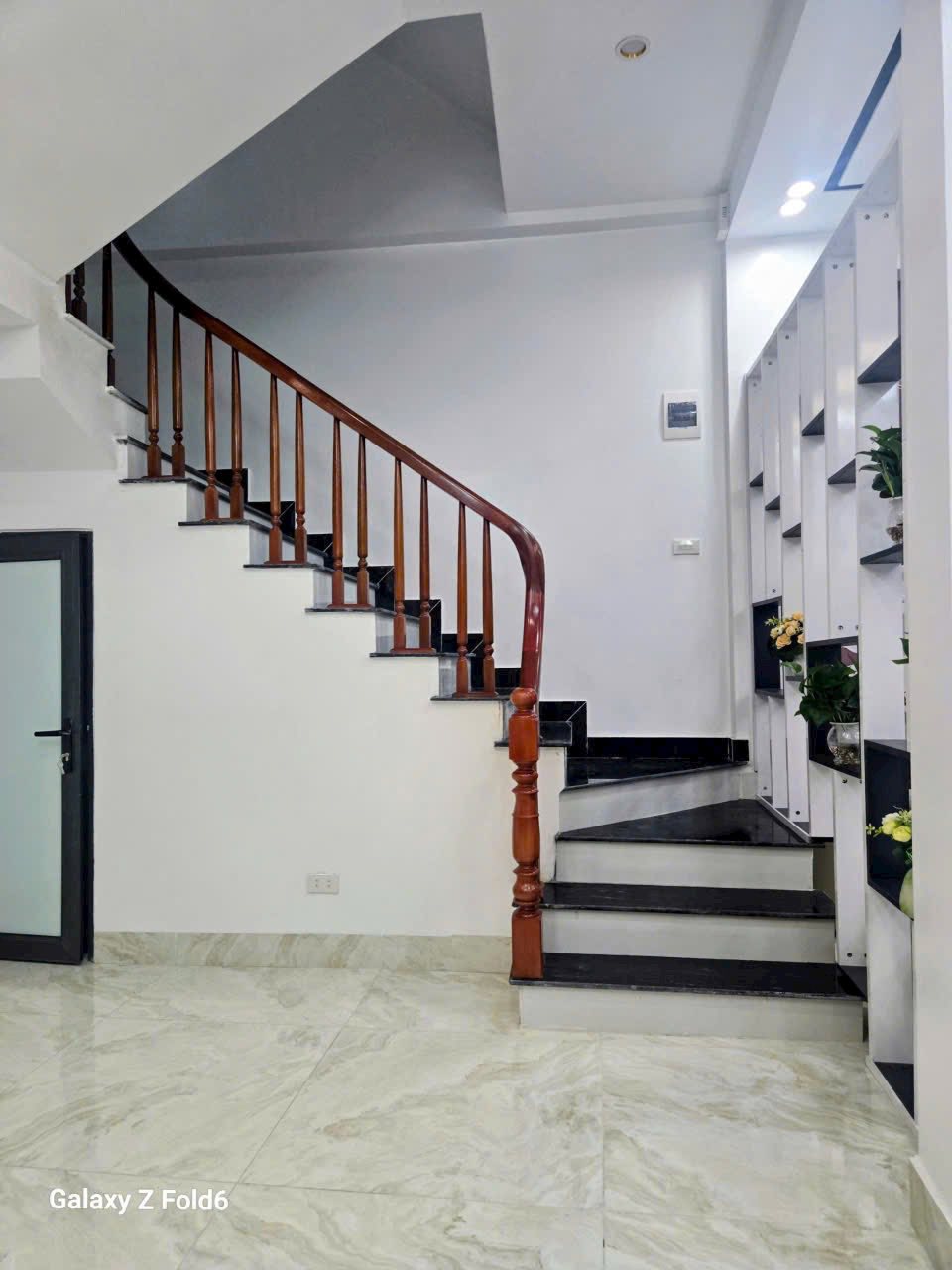 Bán căn nhà 3 tầng ngõ phố Phạm Ngũ Lão, ph Lê Thanh Nghị, TP HP mới, 43.8m2, 3 ngủ 4