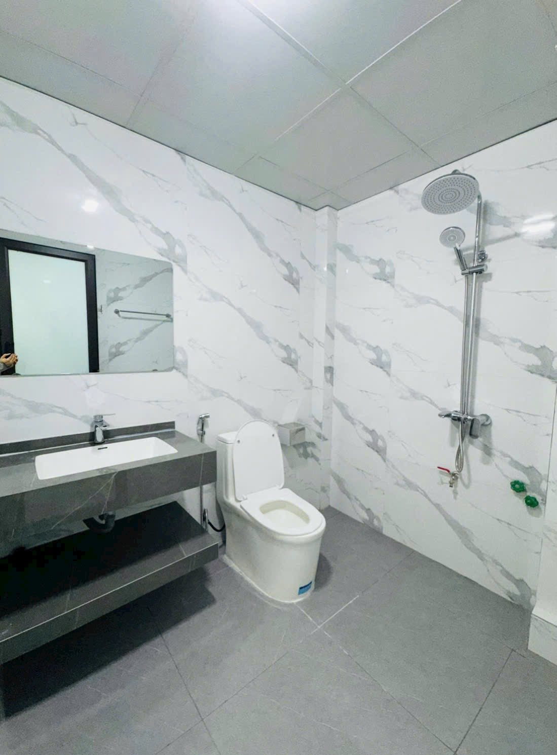 Bán nhà ngõ phố Phan Chu Trinh, Tây Hải Phòng, 50m2, 3 tầng, 3 ngủ, mặt tiền 4m, chỉ 2.17 tỷ 8