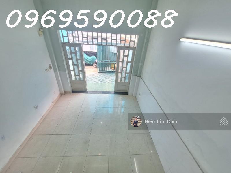 Giá tốt nhất Quận Tân Phú, 67tr/m2, Ngang 4m dài 24m, Đang vay ngân hàng 6tỷ 2