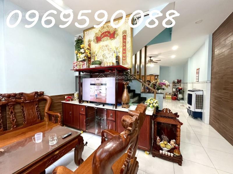 Bán nhà 68m2, ngang 4.5m- Hẻm xe hơi Sơn Kỳ TP giá chỉ 6 tỷ.. 2