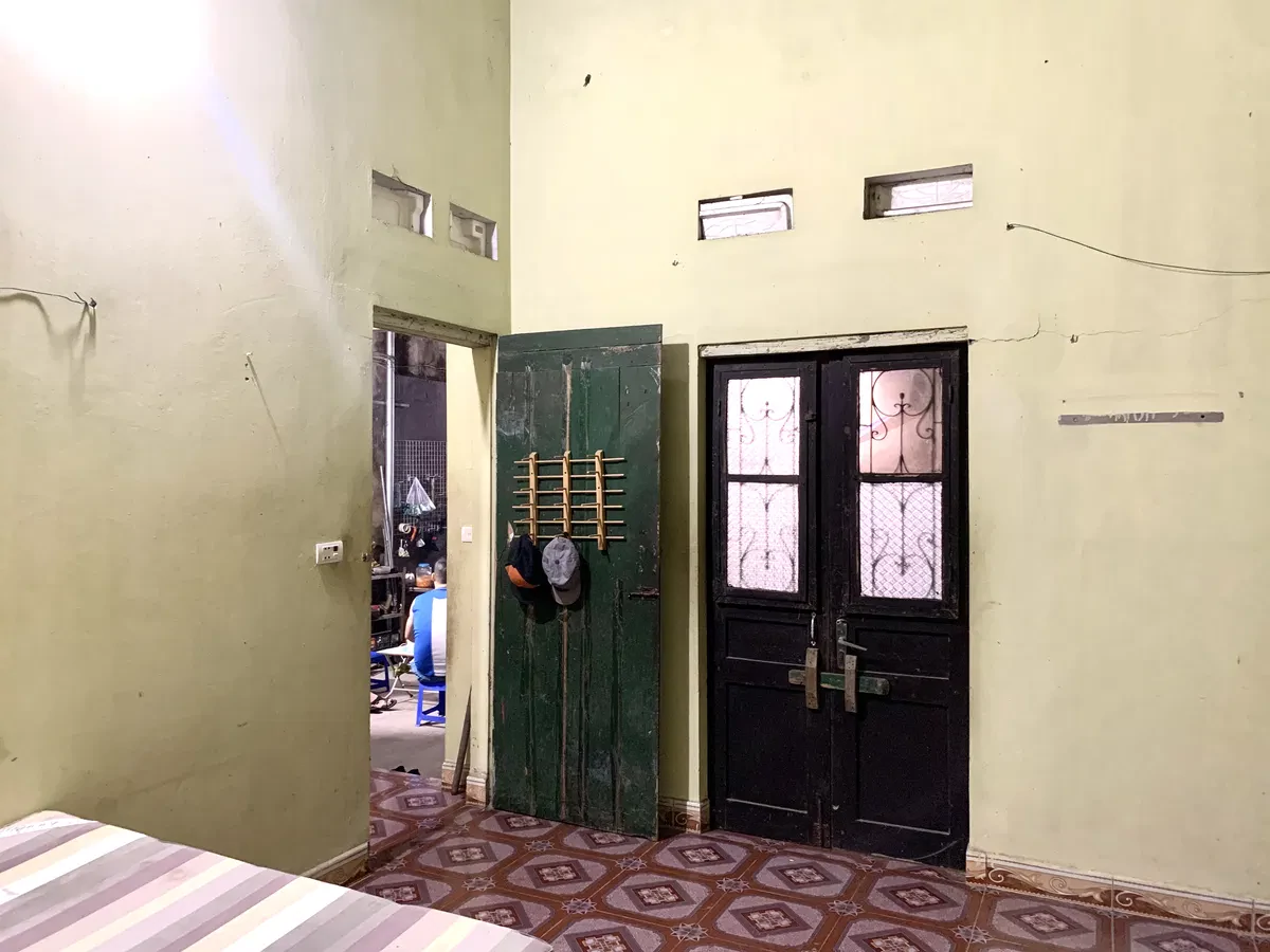 Hiếm nhà mặt đường lớn Nguyễn Trực, 161m2, MT 8m, kinh doanh sầm uất, giá 30 tỷ