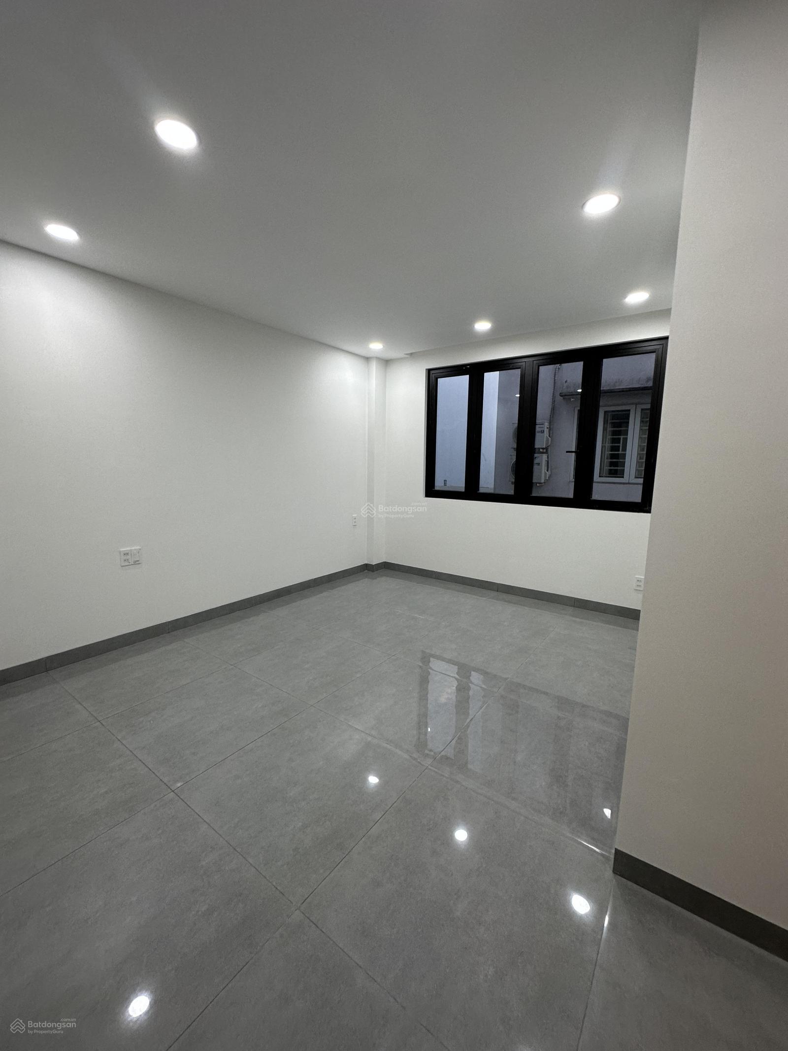 Cho thuê Nhà mặt tiền đường 12, Phường Hiệp Bình Chánh, Diện tích 250m², Giá 18 Triệu/tháng 5