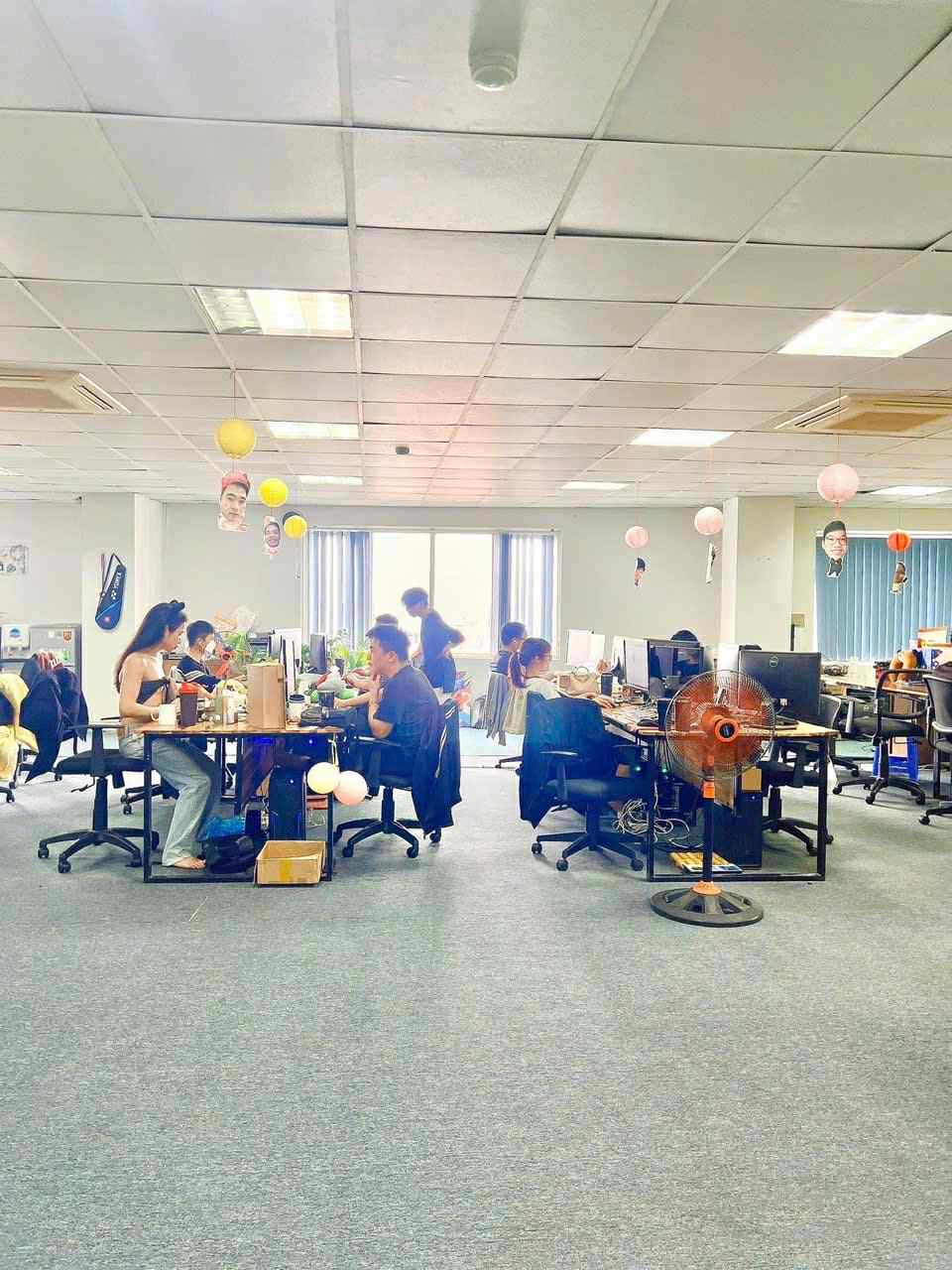 toà nhà thương mại Long Biên, 255m x 8tầng, mặt tiền 17.5m, dòng tiền 200tr/tháng 4