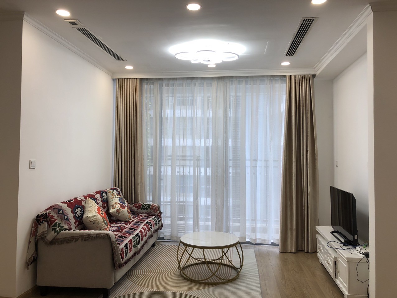 Cho thuê Căn hộ chung cư dự án Vinhomes Gardenia, Diện tích 80m², Giá Thương lượng