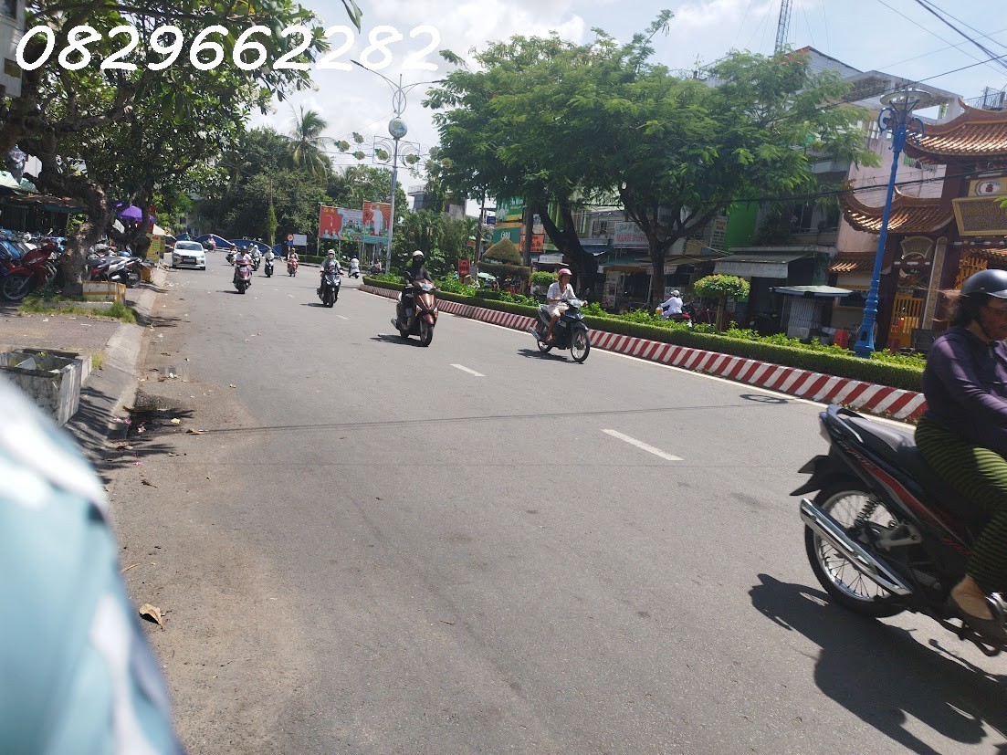 Bán Nhà Đất Mặt Tiền Đường Hùng Vương, Sa Đéc, Đồng Tháp