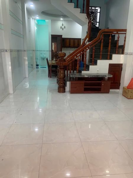 Cho thuê Nhà HXT đường Hiệp Bình, Phường Hiệp Bình Phước, Diện tích 200m²,trêt 2 lau Giá :13,5TR 5