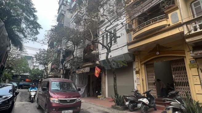 NGÕ TO NHƯ PHỐ-VỈA HÈ 2 BÊN-MẶT TIỀN RỘNG-KINH DOANH THOẢI MÁI-70M 4T-HỒNG HÀ BA ĐÌNH