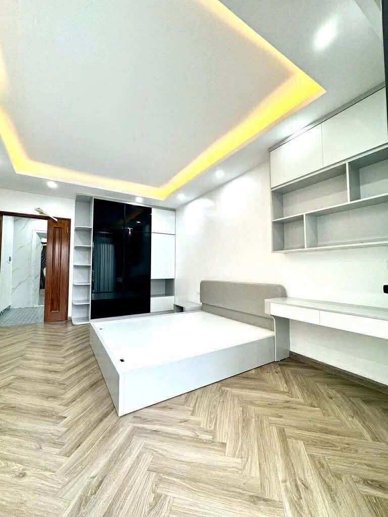 Phố Vọng, Nhà Mới Ở Ngay, 5 Tầng Thang Máy, Hơn 9 Tỷ 2