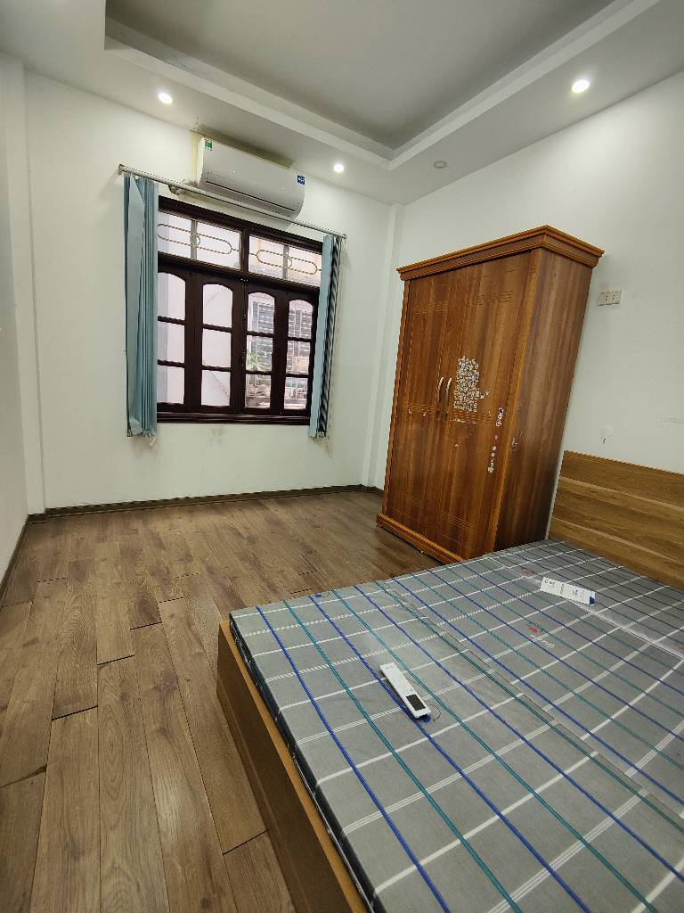 Cần bán Nhà mặt tiền đường Lĩnh Nam, Phường Vĩnh Hưng, Diện tích 22m², Giá 5.25 Tỷ 2