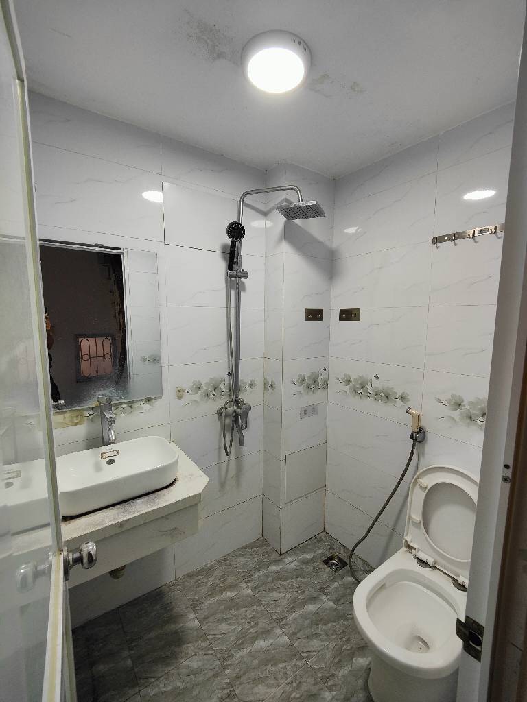 Cần bán Nhà mặt tiền đường Lĩnh Nam, Phường Vĩnh Hưng, Diện tích 22m², Giá 5.25 Tỷ 3