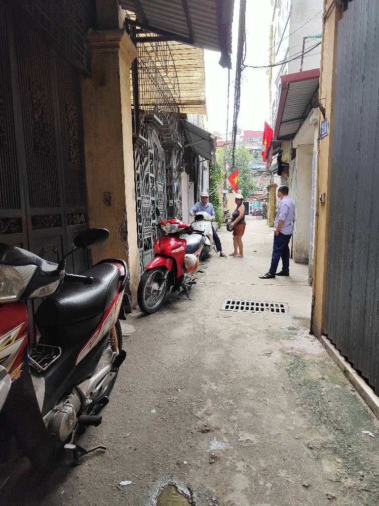 Cần bán Nhà mặt tiền đường Lĩnh Nam, Phường Vĩnh Hưng, Diện tích 22m², Giá 5.25 Tỷ 5