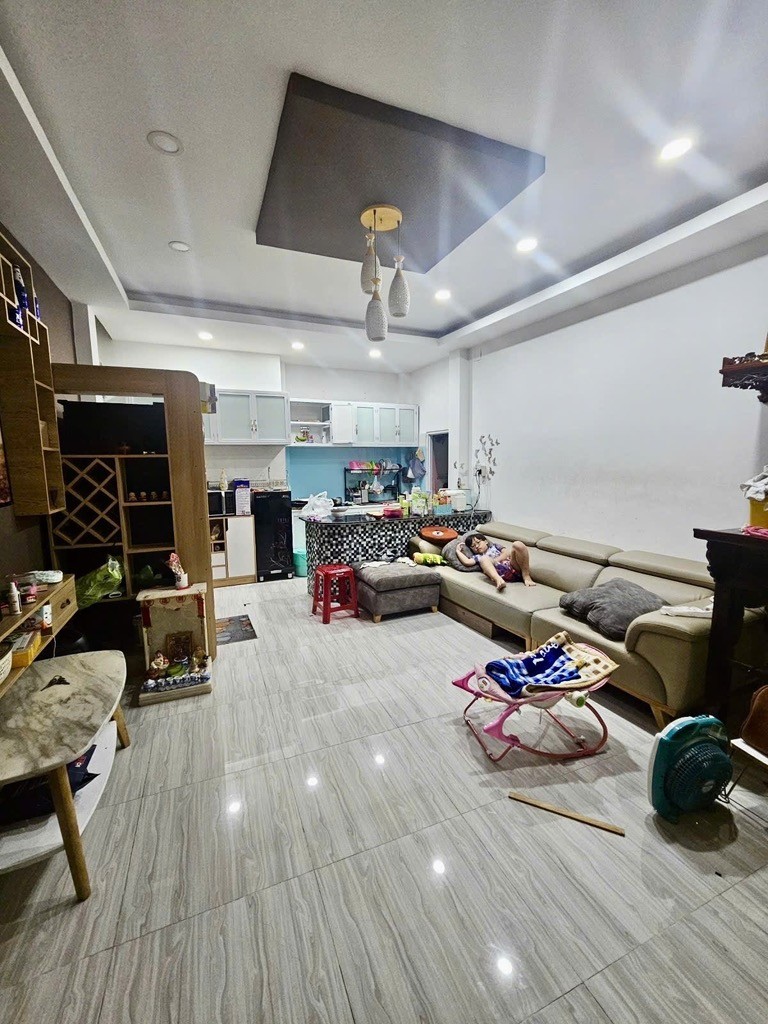 Mặt tiền xe hơi Âu Dương Lân 8x20  làm CHDV hoặc xây ở chỉ 9 tỷ 9 2