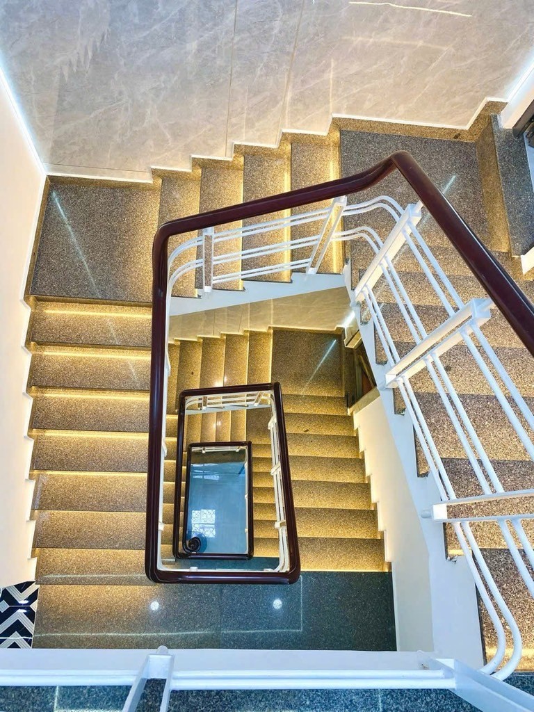 Bán nhà đường xe hơi Nguyễn Thị Tần 4x20 chỉ 6 tỷ 2 2