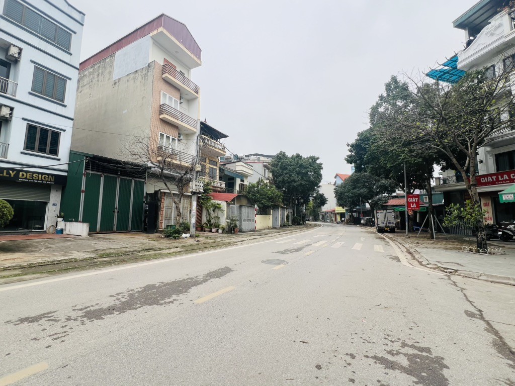 BỒ ĐỀ,LONG BIÊN 30tỷ 115m MẶT PHỐ VỈA HÈ KINH DOANH CHO THUÊ,VĂN PHÒNG 3