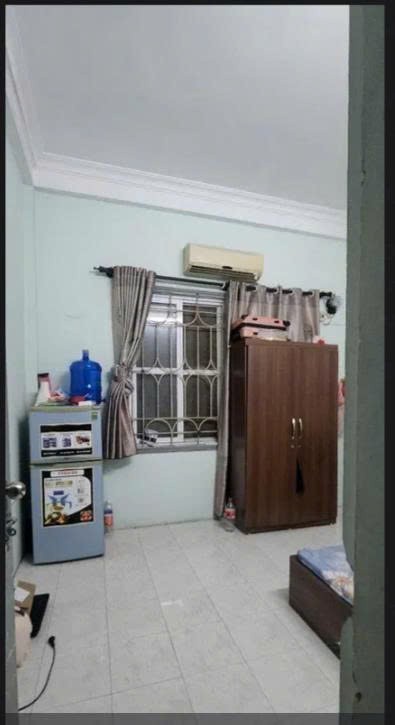 Hiếm nhà 3 tầng mặt phố Phùng Hưng, 108m2, MT 4.2m, vị trí đẹp, KD sầm uất, giá 28.5 tỷ 2