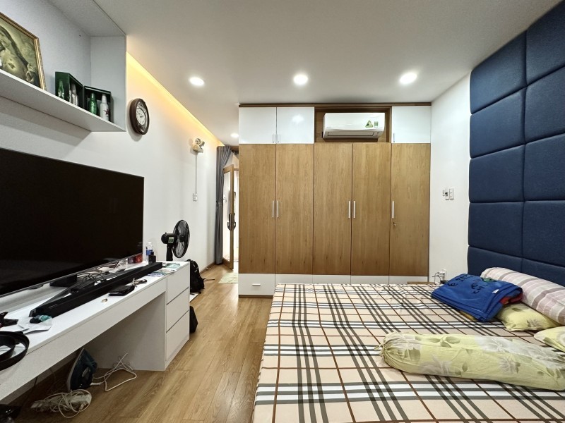 Bán nhà hẻn 5m cạnh chợ Tân Định-ngang 4.2m-nhà mới 4 tầng-kinh doanh tốt 2