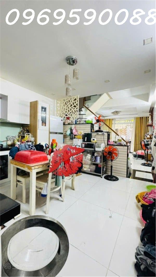 Nhà Tân Sơn Nhì  66m² (4x16m), 2 tầng kiên cố, 3PN, giá chỉ 6 tỷ