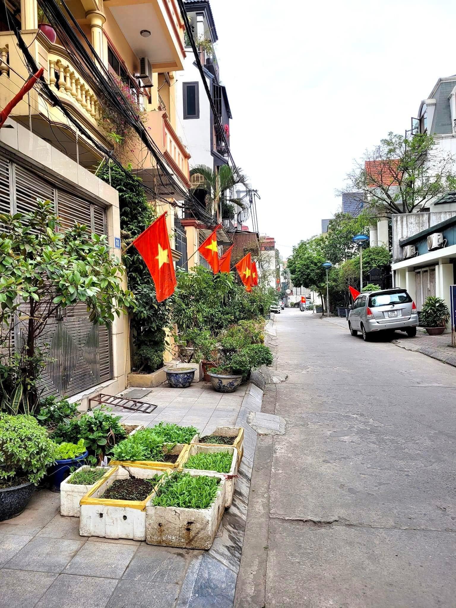 NHÀ PHẠM VĂN ĐỒNG – NGÕ THÔNG XUÂN ĐỈNH - 32M²  - 70M RA PHỐ -5,5 TỶ 3