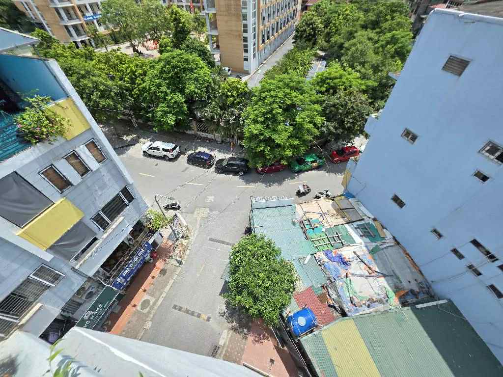 Siêu phẩm mặt phố Long Biên, 86m x 6 tầng, mặt tiền 10m, lô góc, 3 thoáng, thông sàn kinh doanh 5