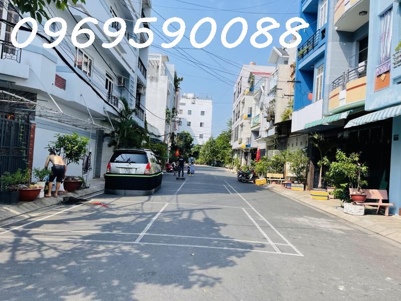 BÁN NHÀ XHT Tân Phú Nguyễn Quý Anh 44m2, 2 Tầng. Giá CHỈ 6.5 Tỷ SHR!