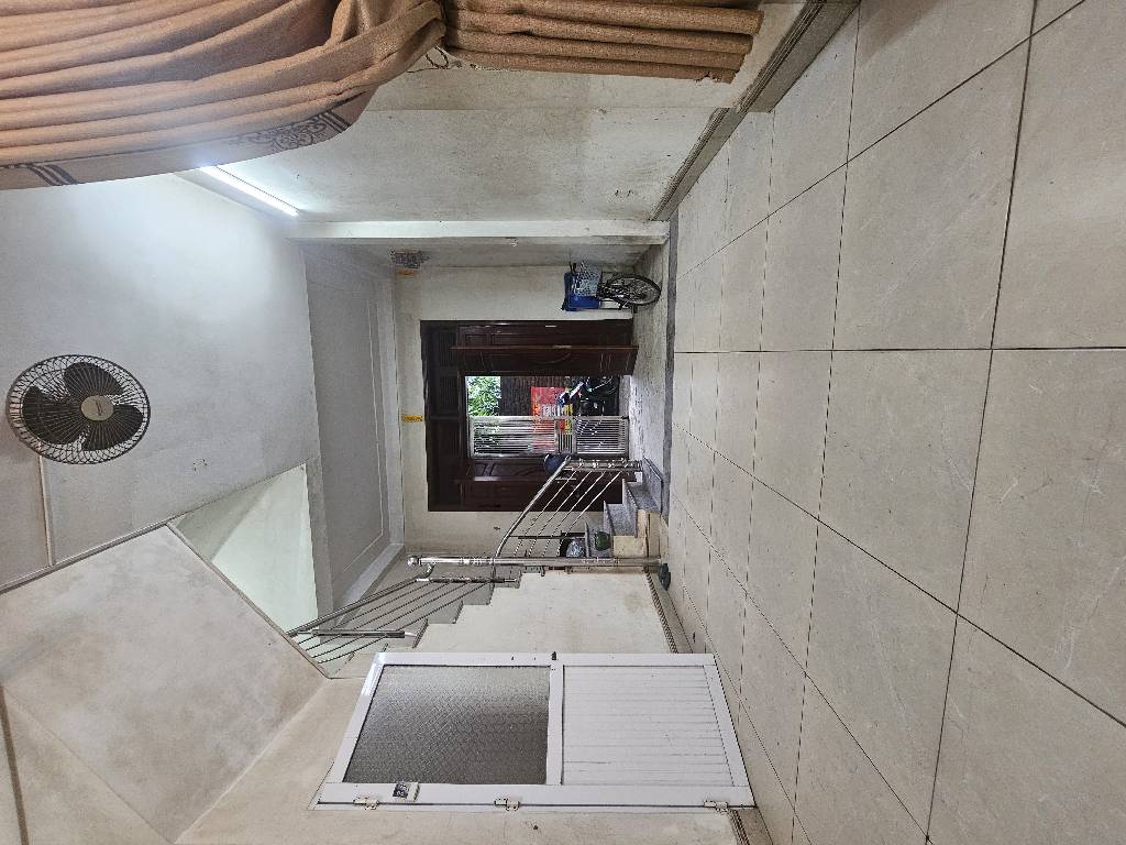 Cần bán Nhà mặt tiền đường Tam Trinh, Phường Mai Động, Diện tích 37m², Giá 5.4 Tỷ