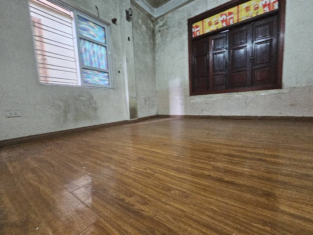 Cần bán Nhà mặt tiền đường Tam Trinh, Phường Mai Động, Diện tích 37m², Giá 5.4 Tỷ 4