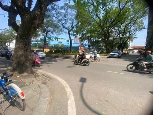 SHOCK! 257TRIỆU M  NHÀ ĐỘI CẤN 102M 8TẦNG THANG MÁY FULL NỘI THẤT GIÁ 26.3 TỶ 0878168006