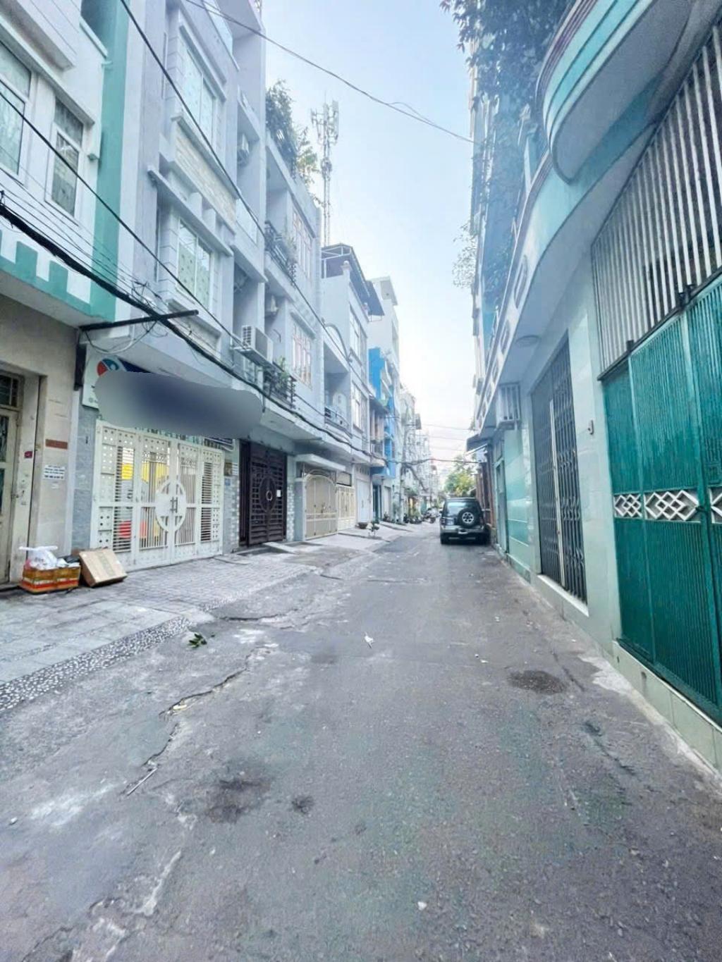 Mặt tiền xe hơi Dương Bá Trạc xe hơi ngủ ngang 4m Phân lô chỉ 10 tỷ nhỉnh