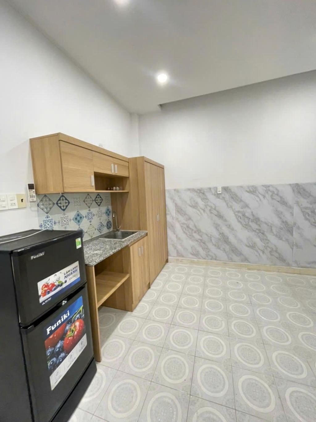 Mặt tiền xe hơi Dương Bá Trạc xe hơi ngủ ngang 4m Phân lô chỉ 10 tỷ nhỉnh 4