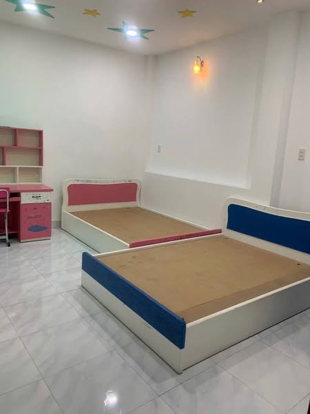 Cho thuê Nhà HXT đường Hiệp Bình, Phường Hiệp Bình Phước, Diện tích 200m²,trêt 2 lau Giá :13,5TR 6