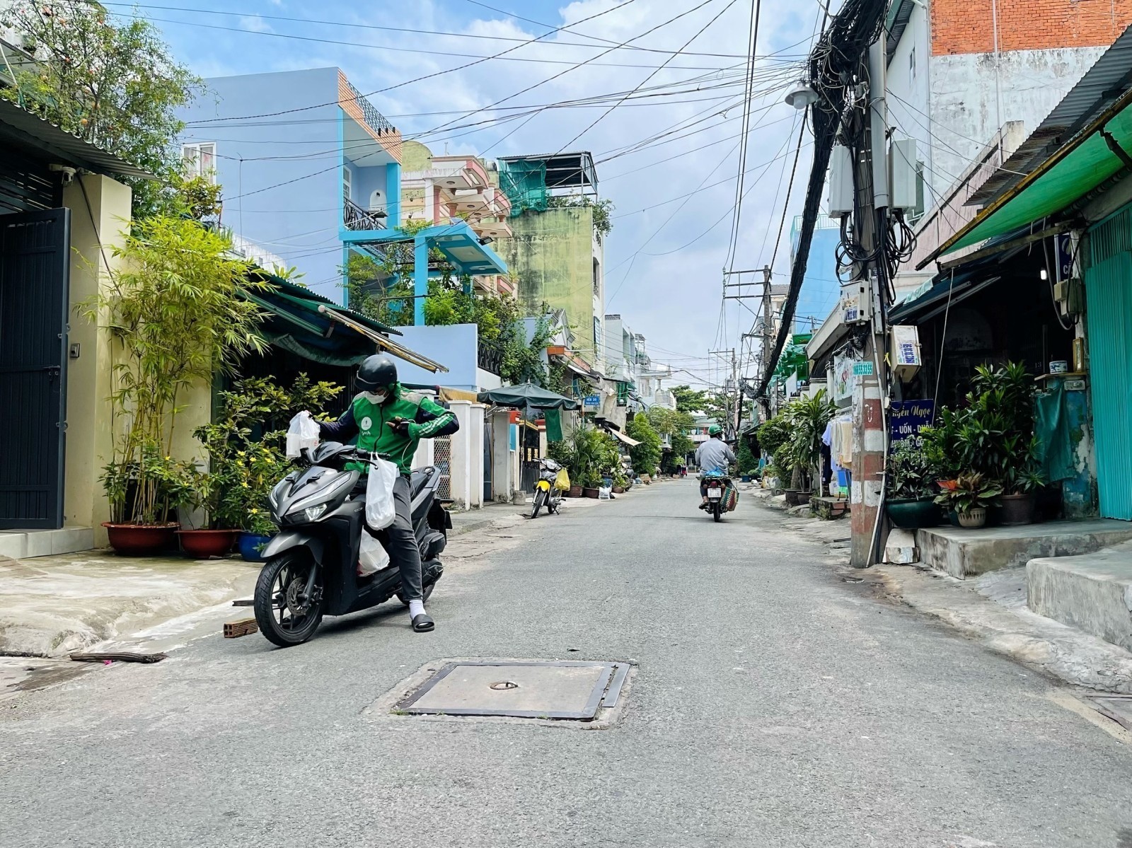 Bán nhà hẻm 6m Lương Thế Vinh-sổ nở hậu-khu dân trí-giá rẻ