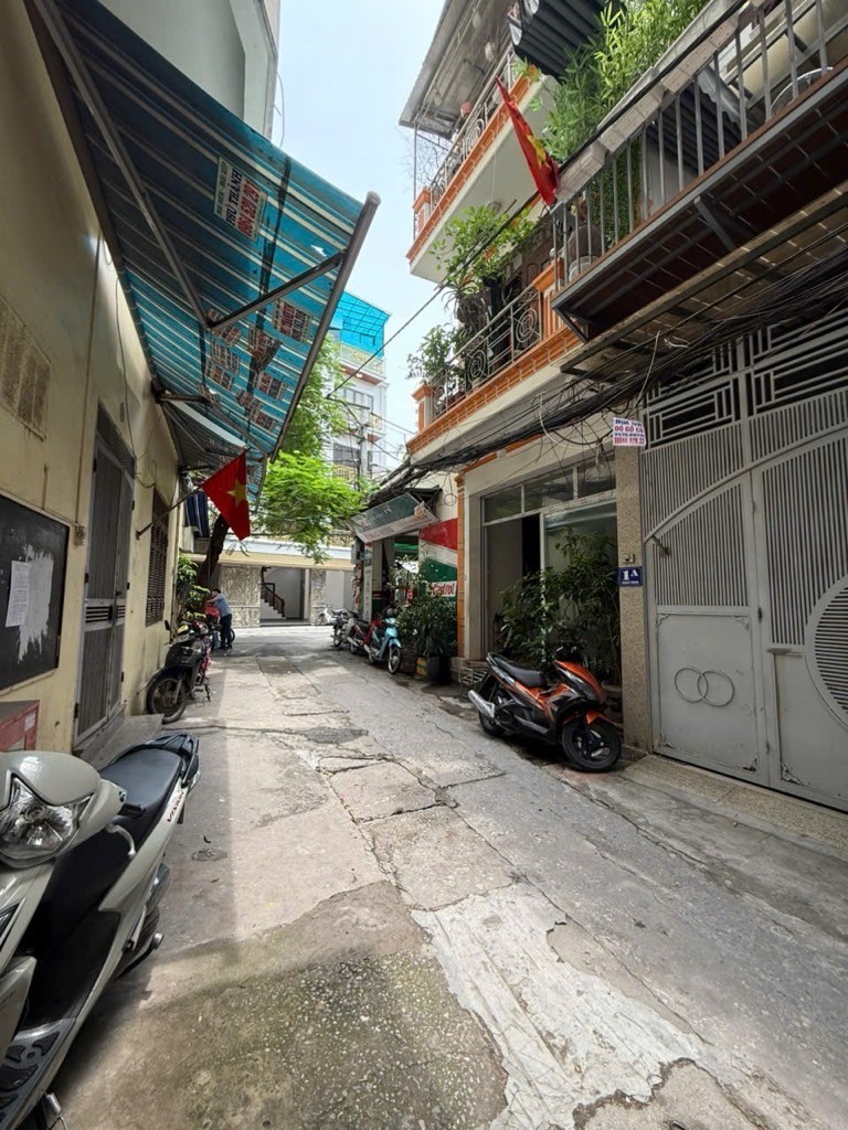 Cần bán Nhà mặt tiền đường Hoàng Mai, Phường Hoàng Văn Thụ, Diện tích 52m², Giá 15.7 Tỷ 2
